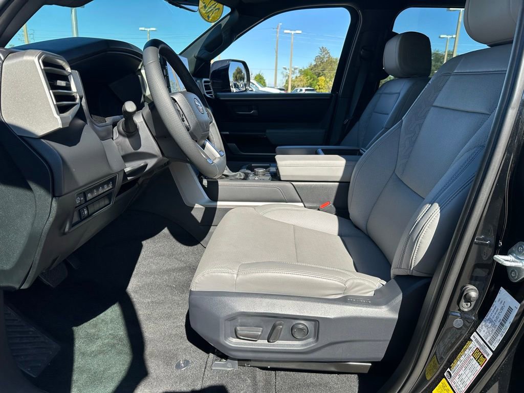 Used 2025 Toyota Tundra Limited image 22