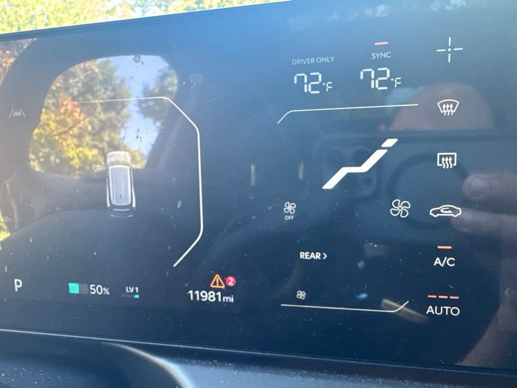Used 2024 Kia EV9 Land AWD/4WD image 18