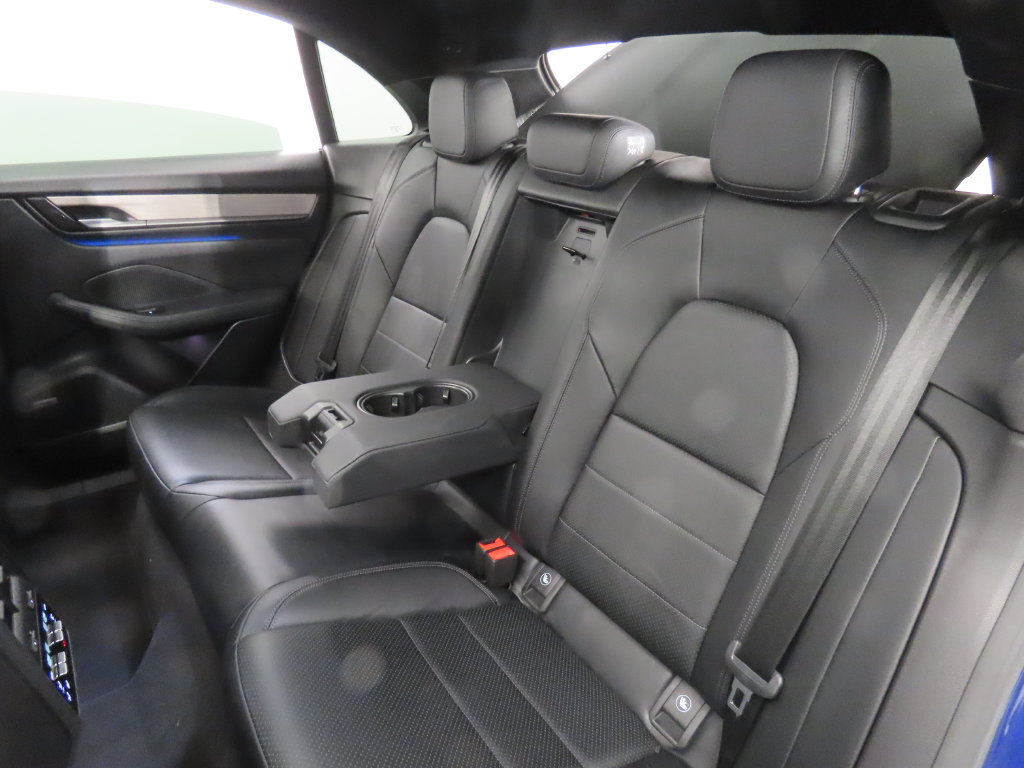Used 2024 Porsche Macan 4 Electric AWD/4WD image 44