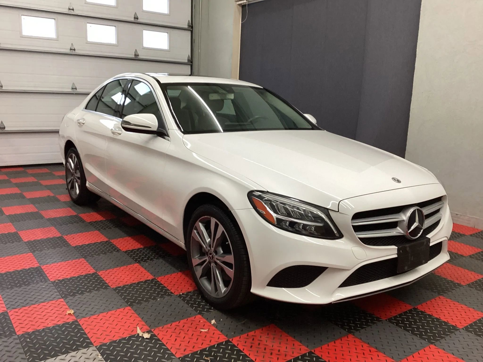 Used 2020 Mercedes-Benz C 300 4MATIC Sedan image 2