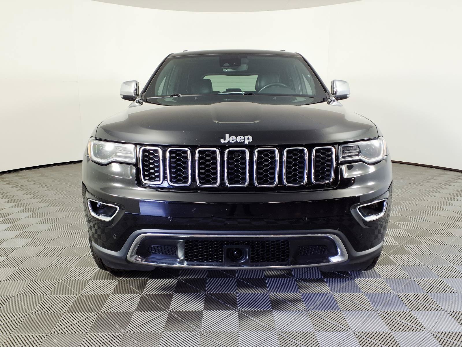Used 2022 Jeep Grand Cherokee Limited w/ Trailer Tow Group IV AWD/4WD image 2