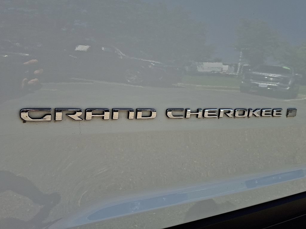 Used 2021 Jeep Grand Cherokee L Limited AWD/4WD image 33