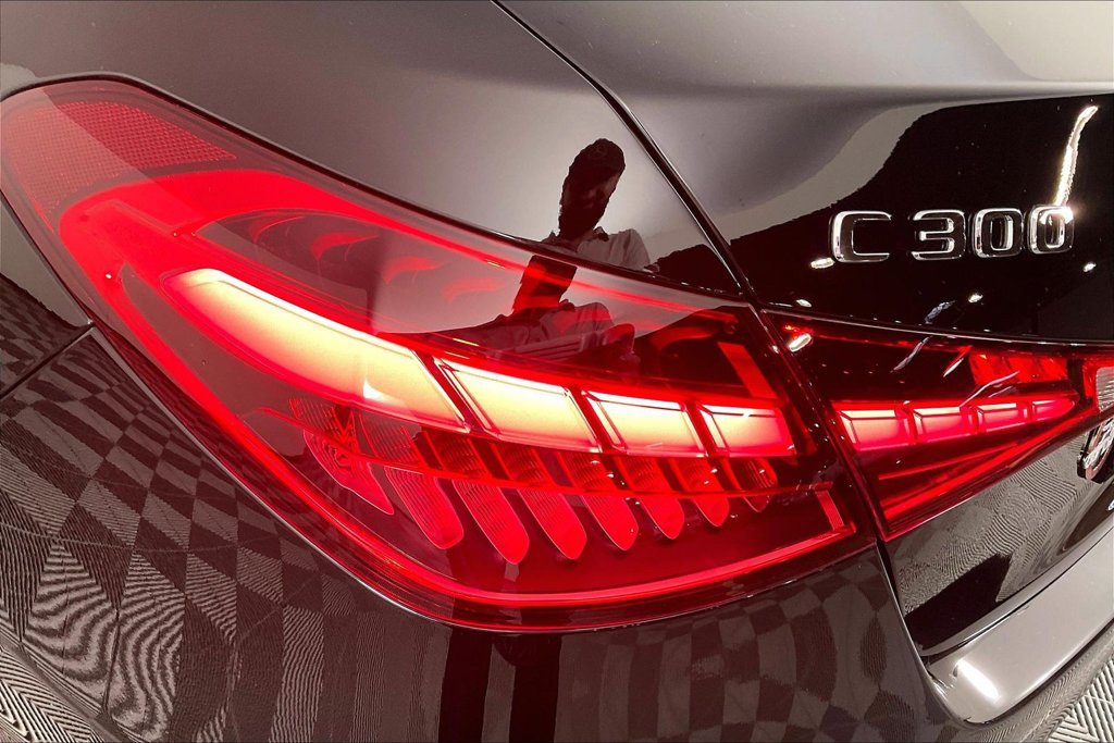 Certified 2025 Mercedes-Benz C 300 4MATIC Sedan image 24