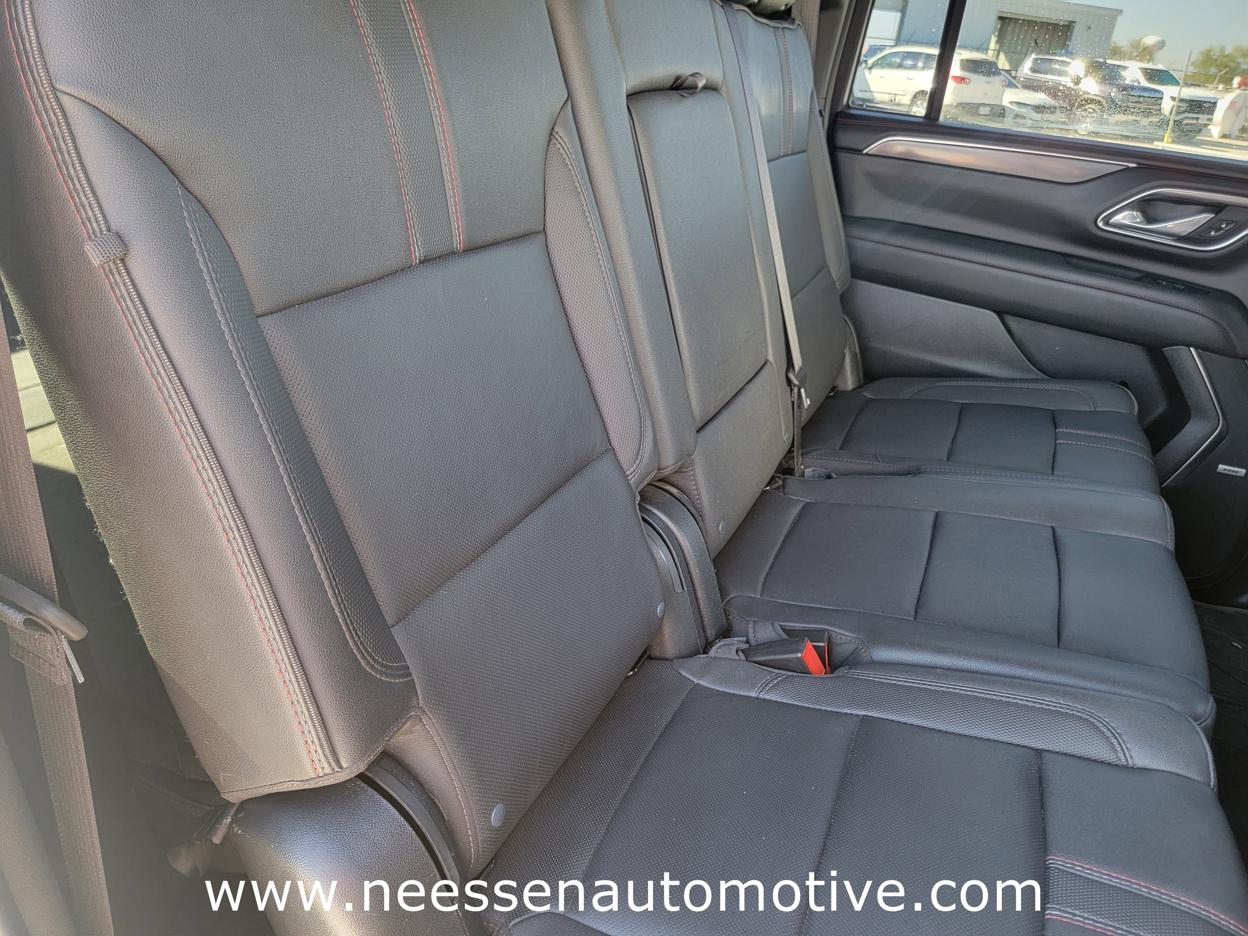 Used 2023 Chevrolet Suburban RST w/ Luxury Package image 12