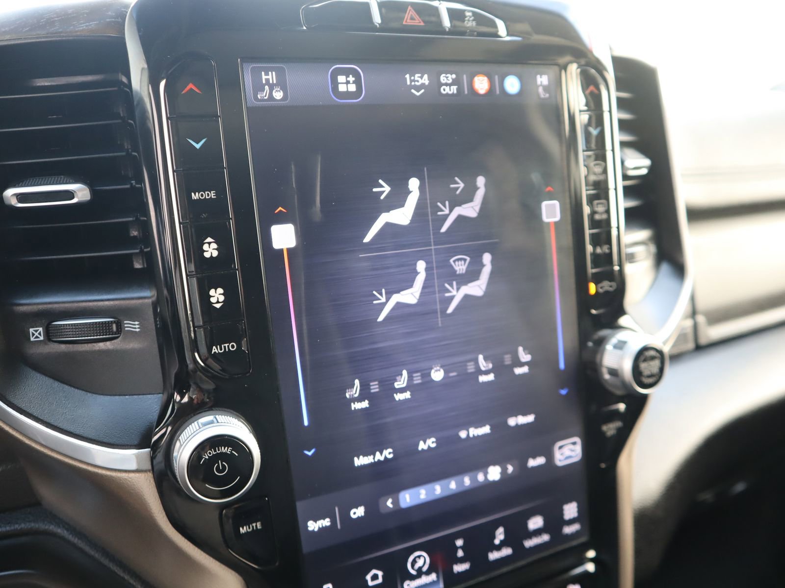 Used 2024 RAM 2500 Laramie w/ Cold Weather Group image 47