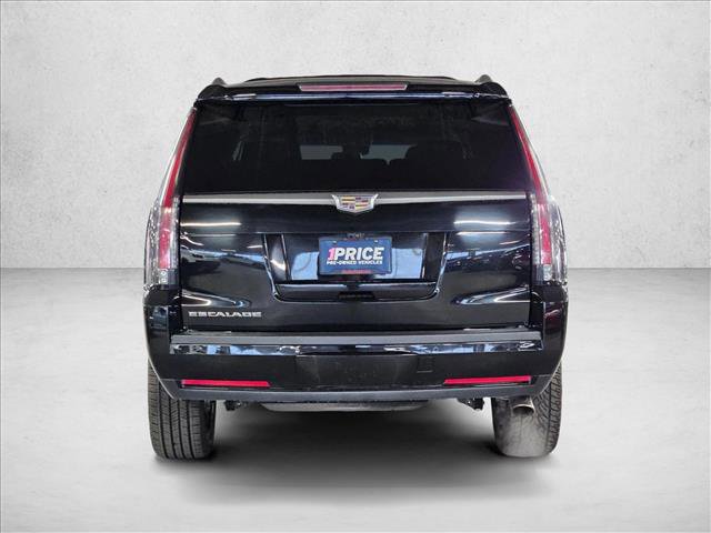 Used 2018 Cadillac Escalade Premium Luxury image 7