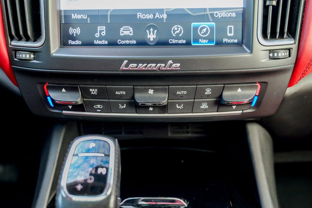 Used 2019 Maserati Levante Base image 44