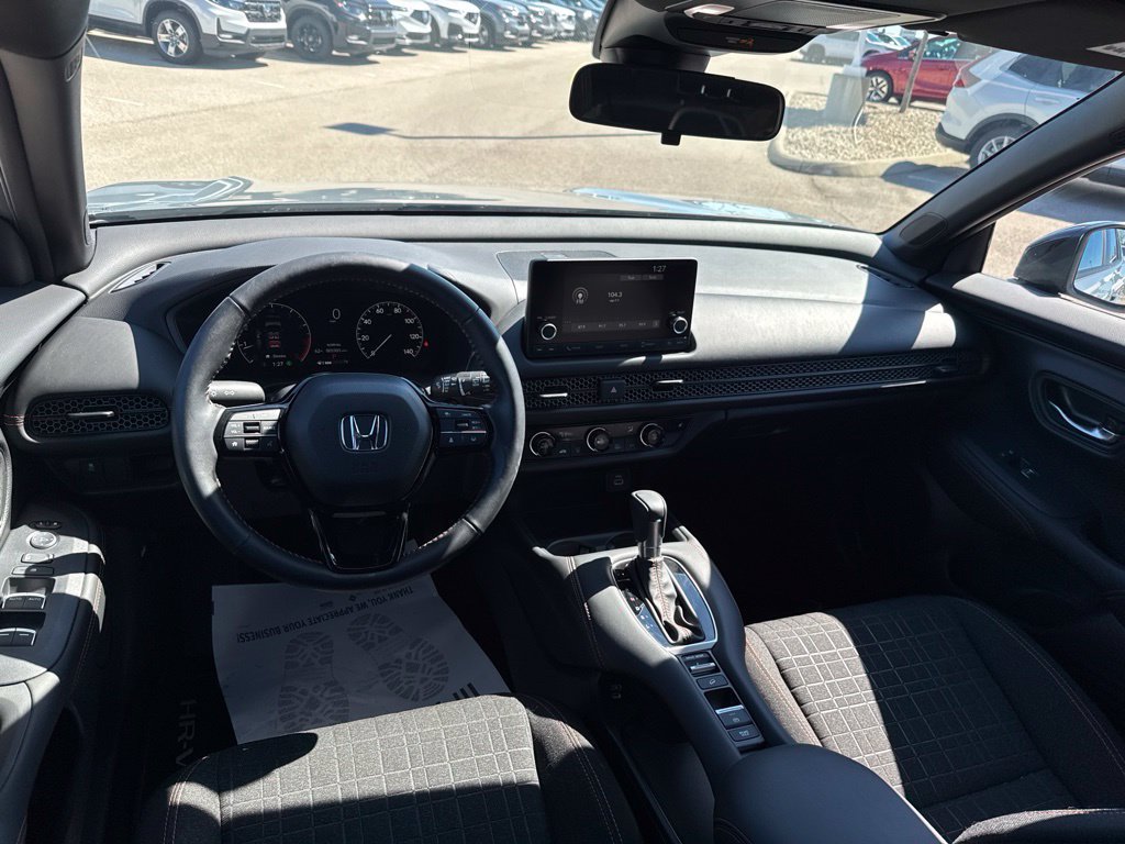 Certified 2025 Honda HR-V Sport image 33