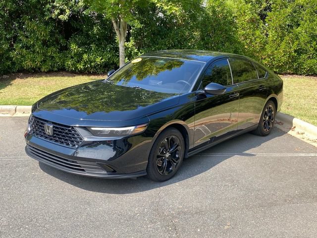 Used 2025 Honda Accord SE image 3