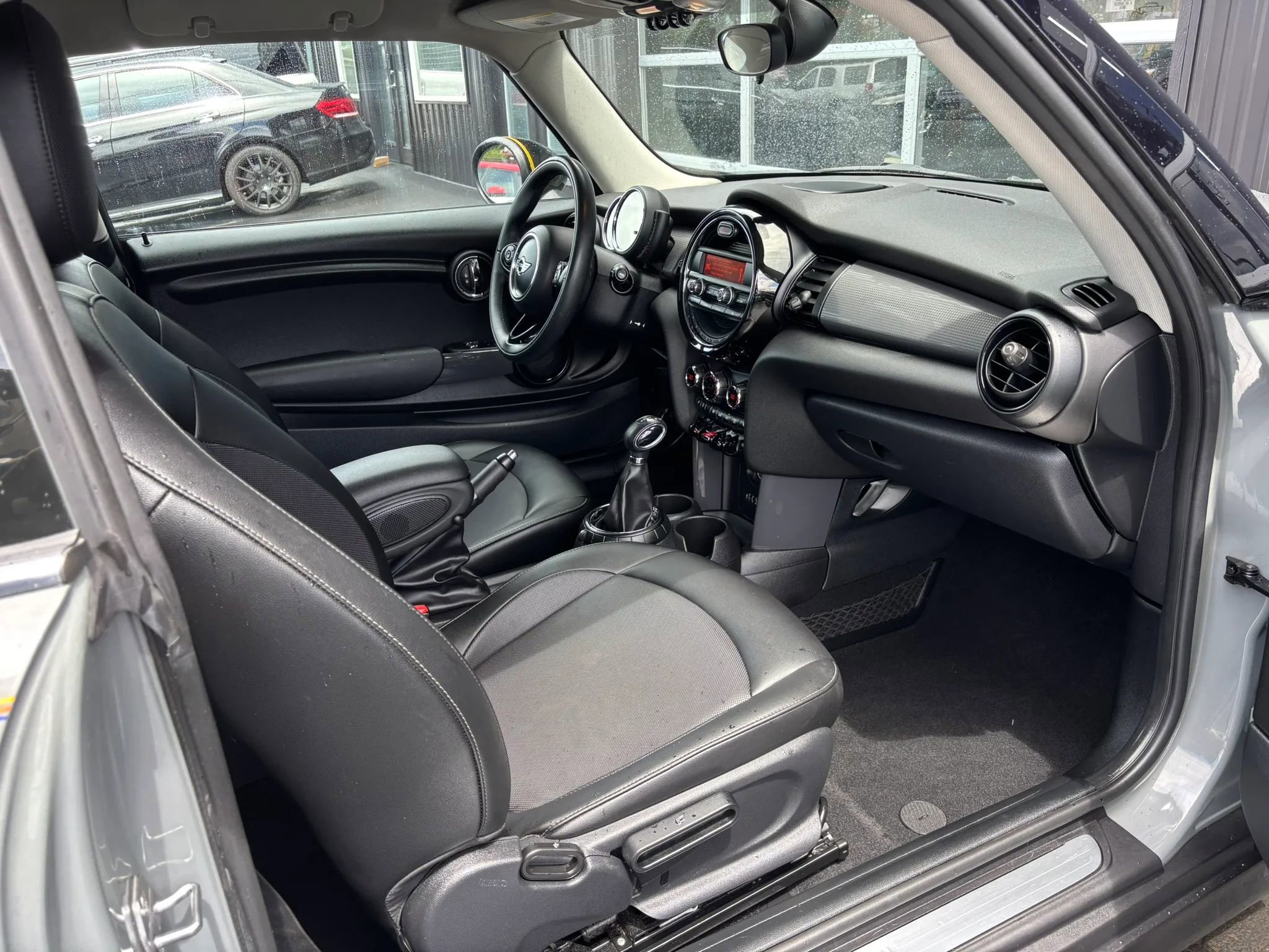Used 2015 MINI Cooper 2-Door Hardtop FWD image 18