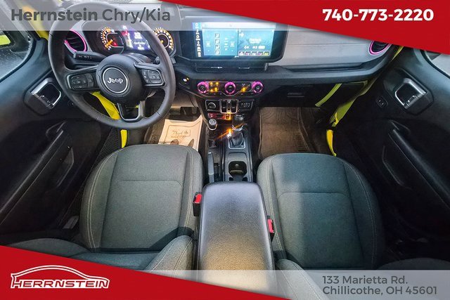 Used 2024 Jeep Wrangler Willys image 12