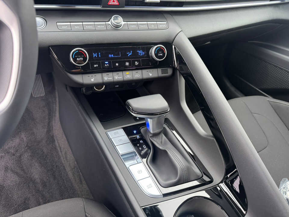 New 2025 Hyundai Elantra SEL w/ Cargo Package image 20