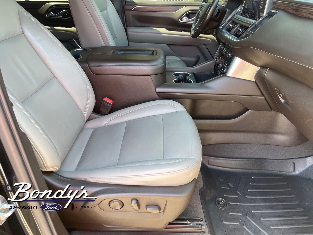 Used 2021 Chevrolet Tahoe Z71 w/ Z71 Off-Road Package AWD/4WD image 18
