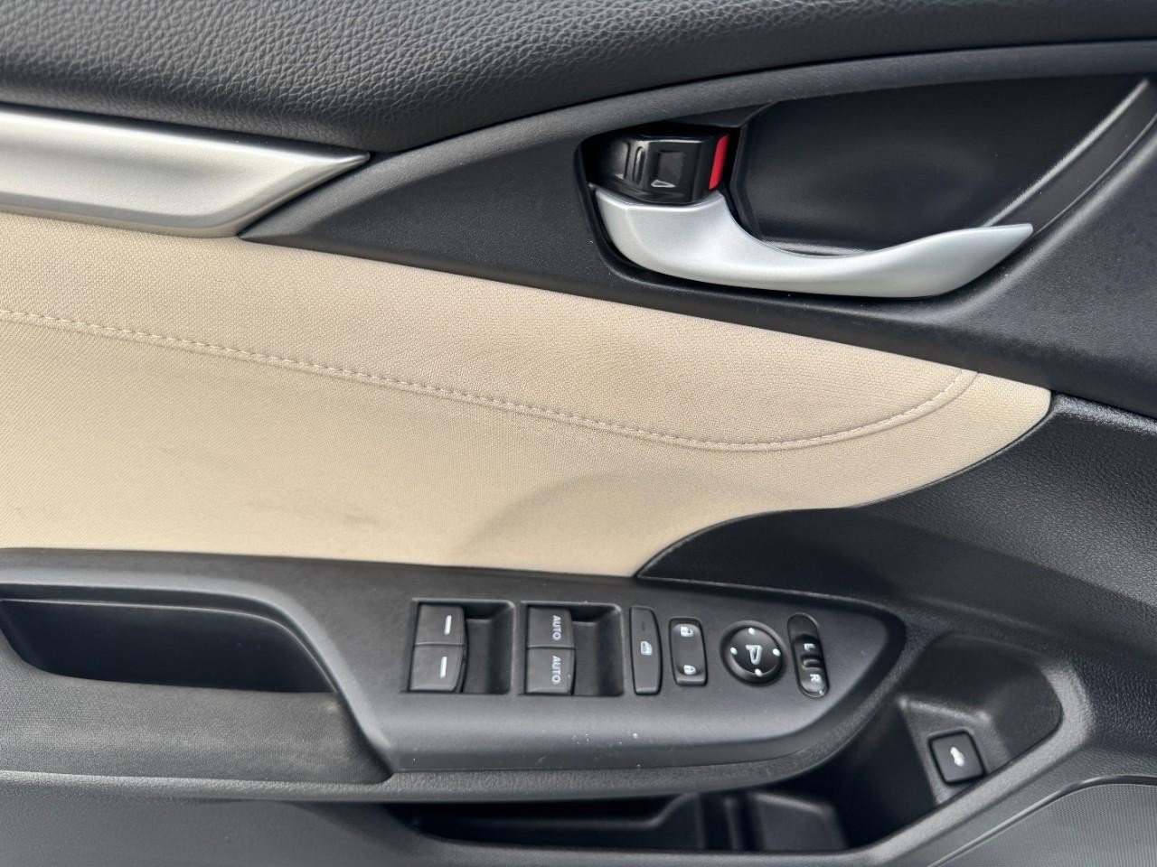 Certified 2019 Honda Civic EX image 18