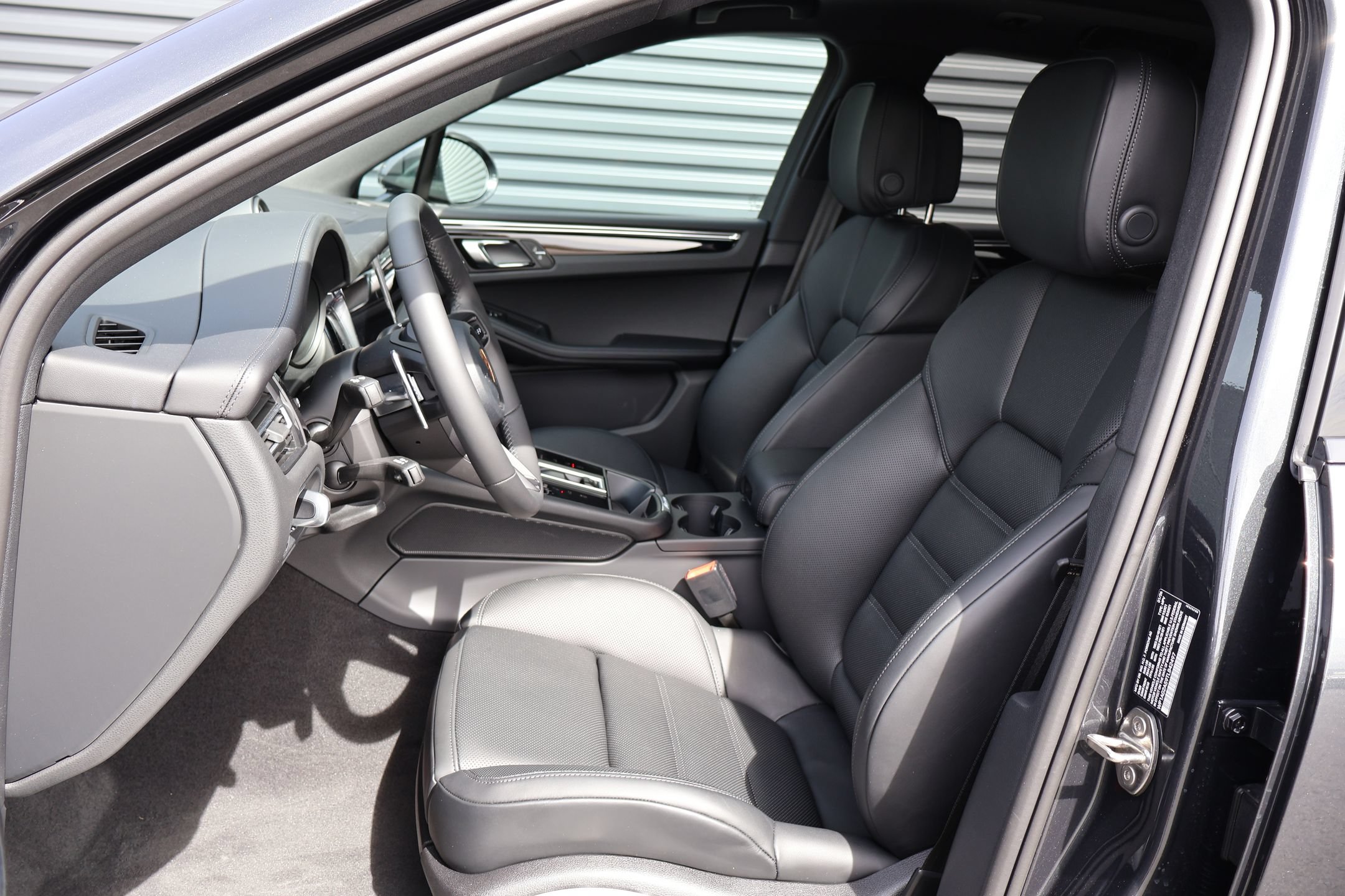 New 2026 Porsche Macan S AWD/4WD image 5