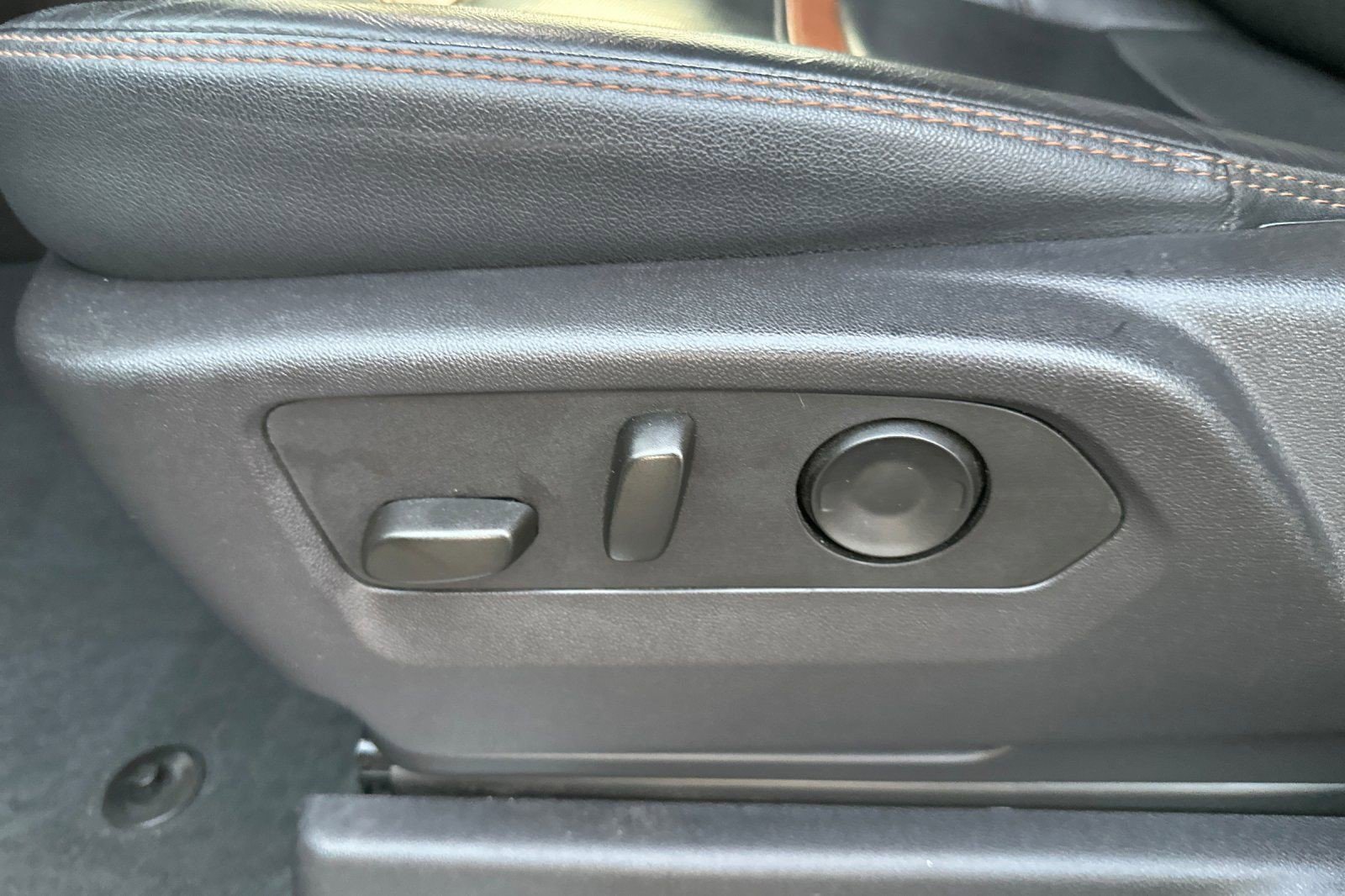 Certified 2024 GMC Sierra 2500 AT4 w/ AT4 Preferred Package image 10