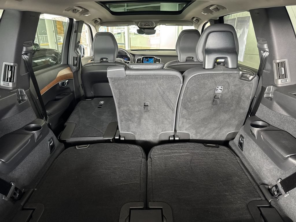 Certified 2023 Volvo XC90 B6 Plus w/ Protection Package Premier AWD/4WD image 15
