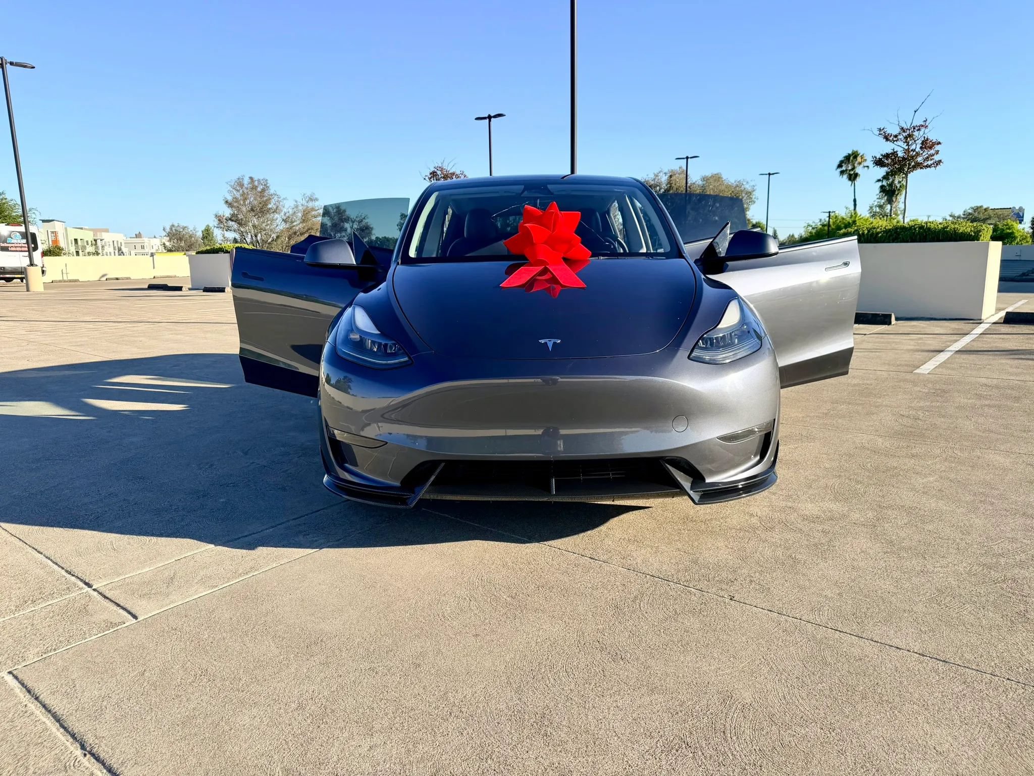 Used 2023 Tesla Model Y Long Range AWD/4WD image 25
