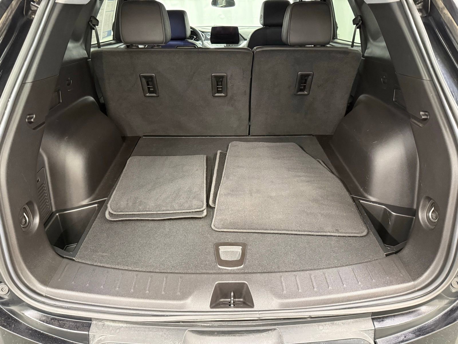 Used 2024 Chevrolet Blazer LT w/ Redline Edition image 5