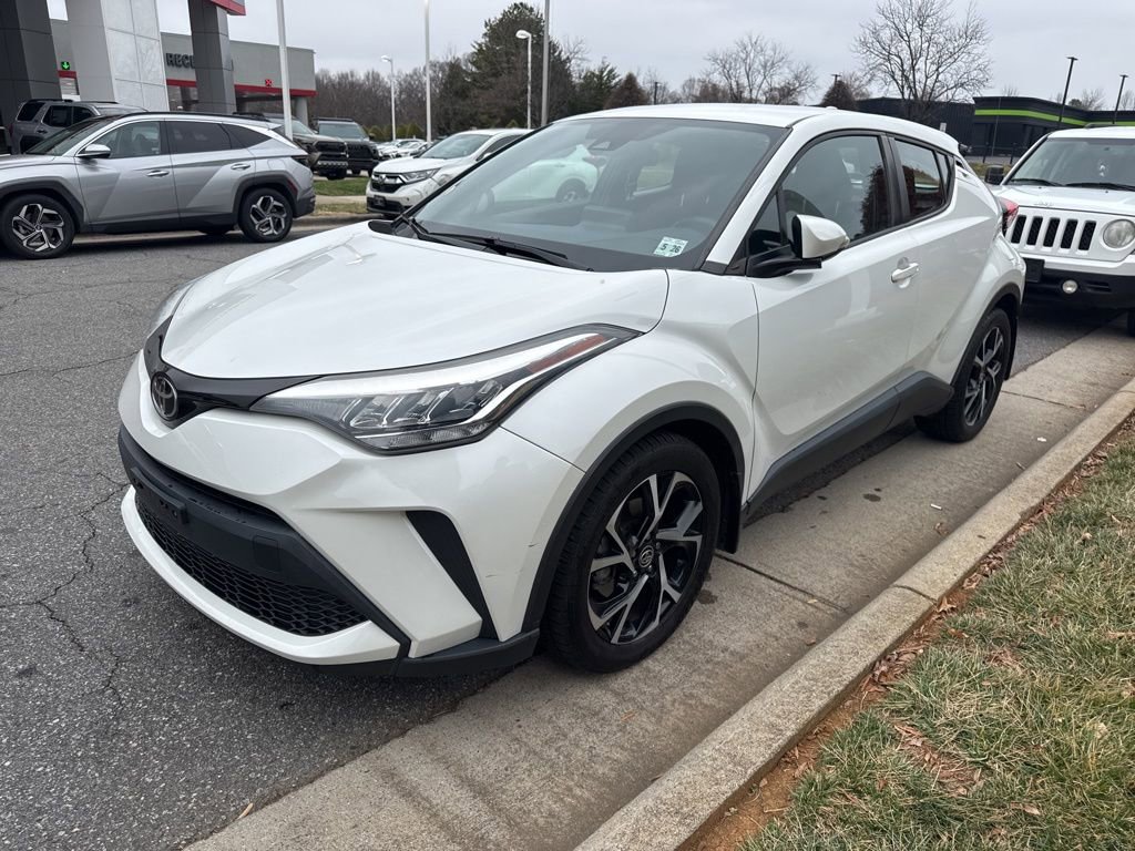 Used 2021 Toyota C-HR XLE image 1