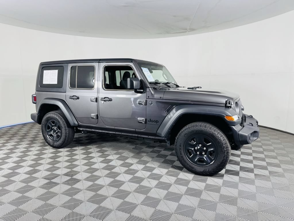 Used 2026 Jeep Wrangler Unlimited Sport AWD/4WD image 2