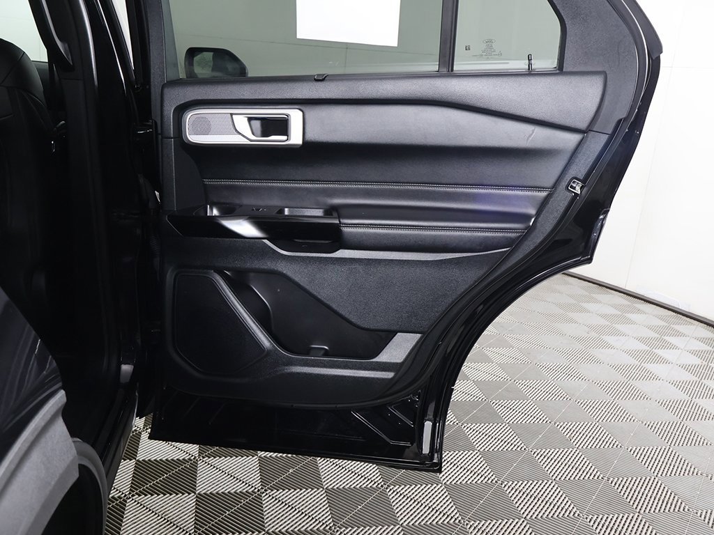 Used 2022 Ford Explorer ST w/ Equipment Group 401A image 27