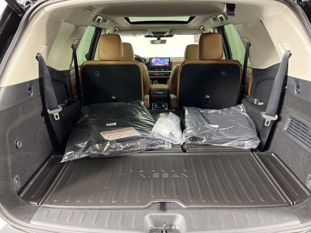 New 2026 Nissan Pathfinder Platinum image 50