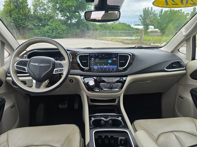 Used 2021 Chrysler Pacifica Limited w/ Premium & Safety Sphere Group AWD/4WD image 18