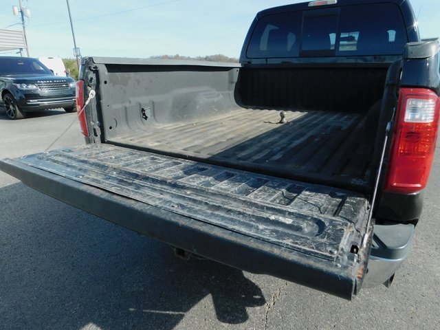 Used 2016 Ford F250 Lariat w/ Lariat Chrome Package image 11