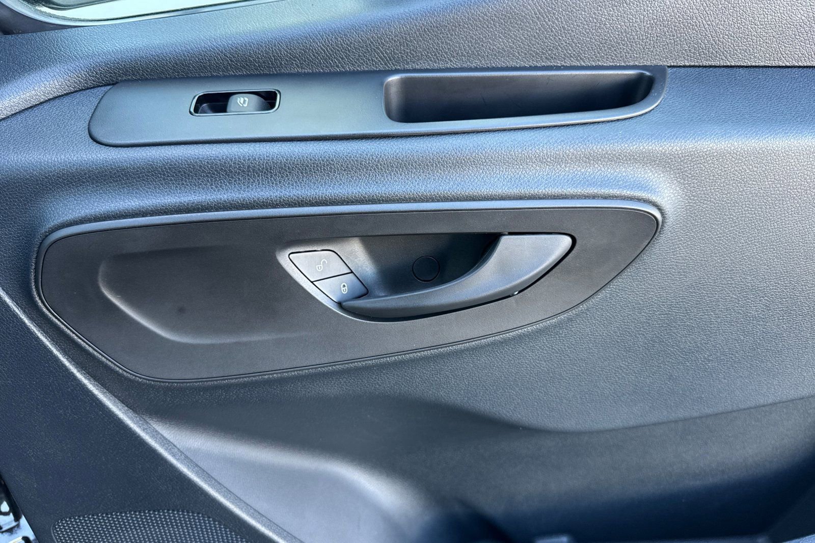 Used 2024 Mercedes-Benz Sprinter 2500 image 20