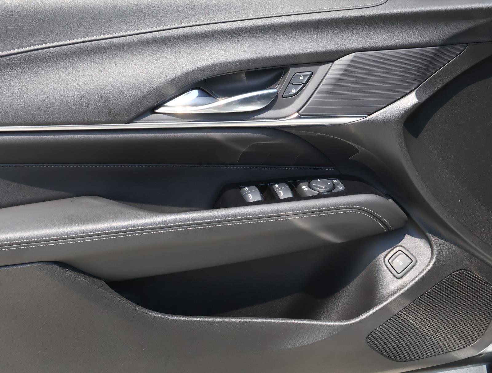 Used 2025 Cadillac CT4 Luxury RWD image 19