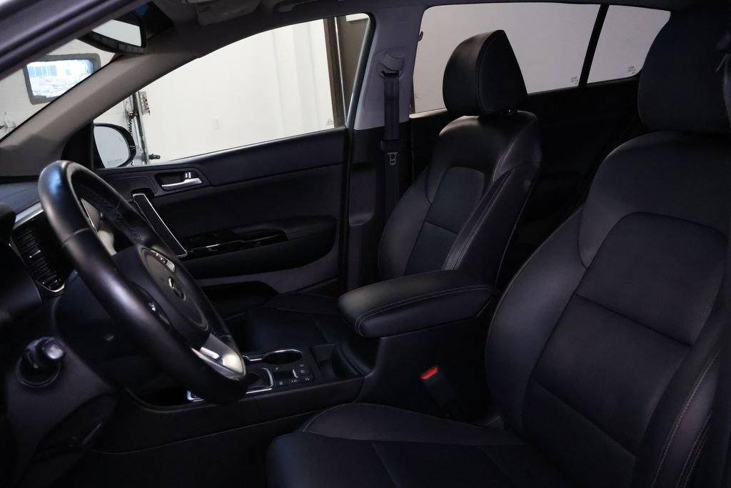 Used 2022 Kia Sportage EX w/ EX Technology Package AWD/4WD image 16