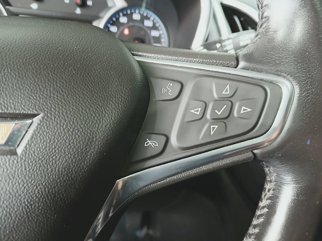 Used 2020 Chevrolet Equinox LT AWD/4WD image 30