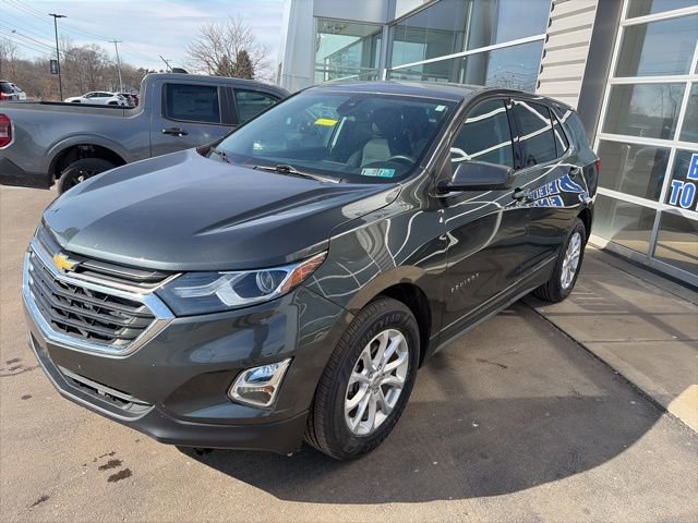 Used 2020 Chevrolet Equinox LT w/ Driver Convenience Package image 2