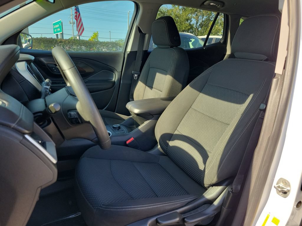 Used 2022 GMC Terrain SLE FWD image 15