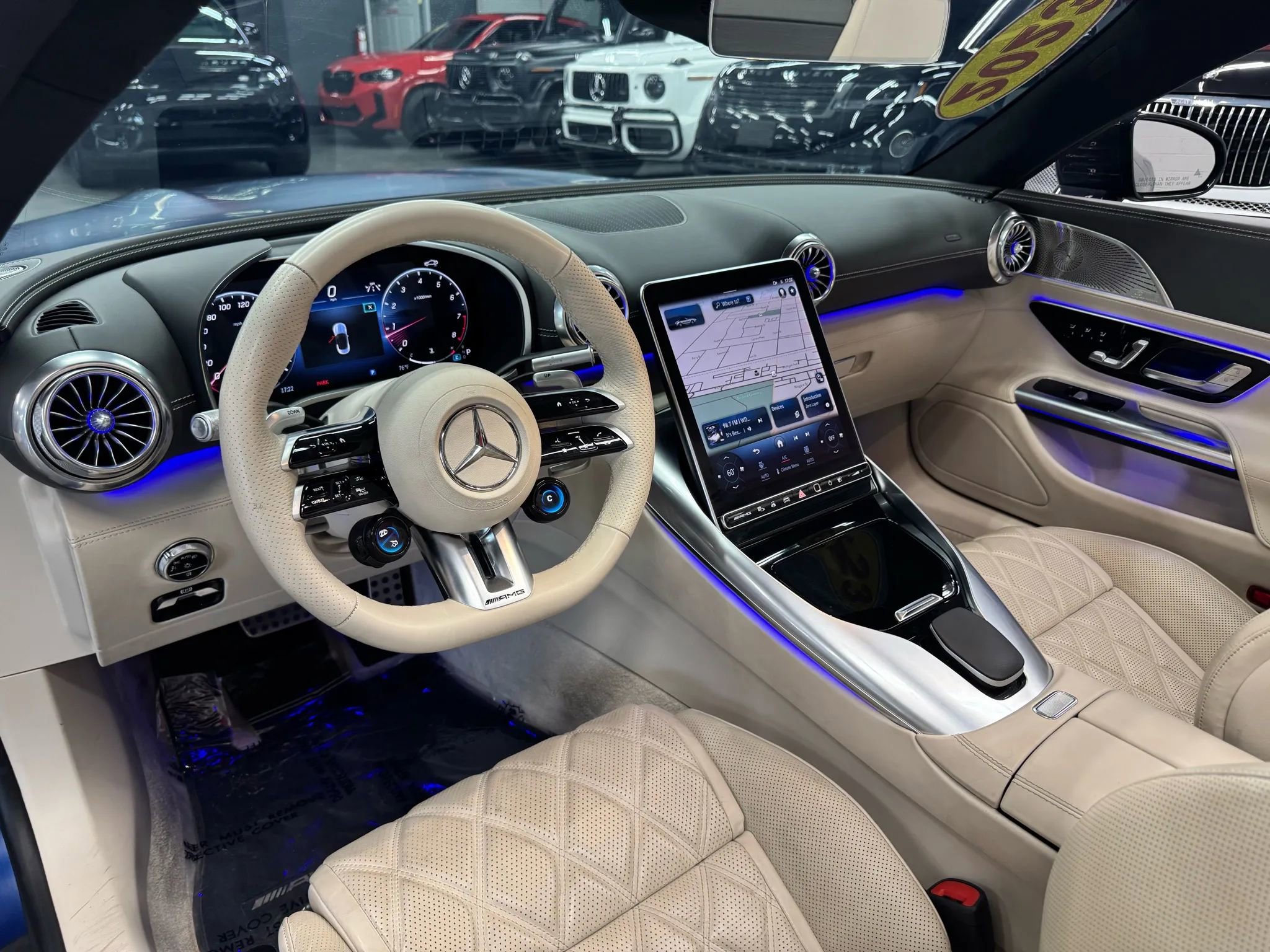 Used 2023 Mercedes-Benz SL 63 AMG 4MATIC image 22