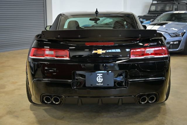 Used 2015 Chevrolet Camaro Z/28 RWD image 12