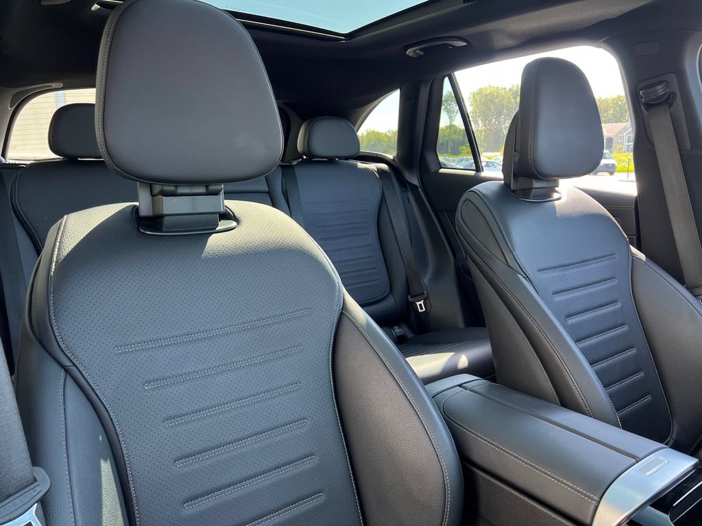Used 2023 Mercedes-Benz GLC 300 4MATIC image 27