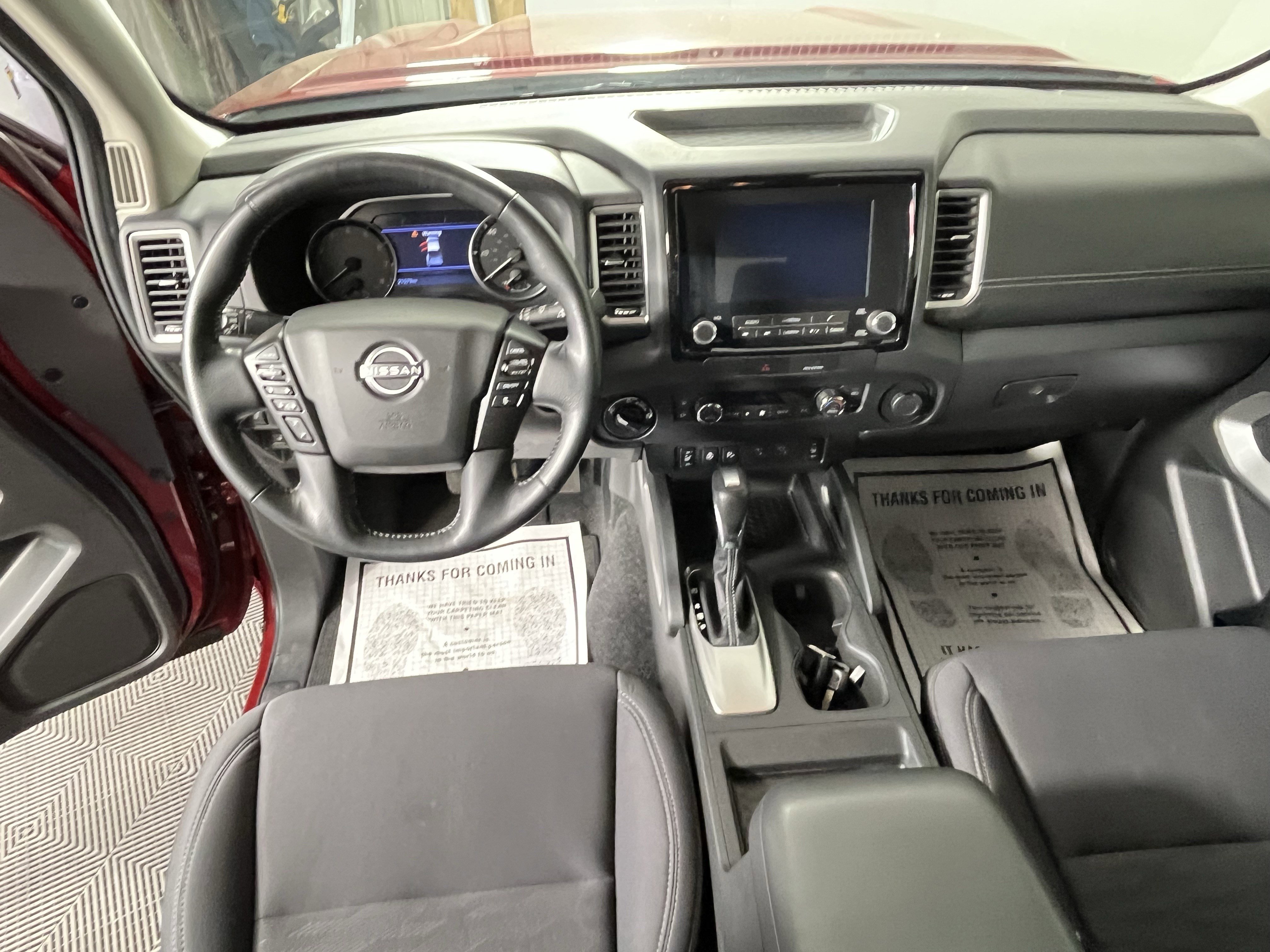 Used 2022 Nissan Frontier SV AWD/4WD image 11