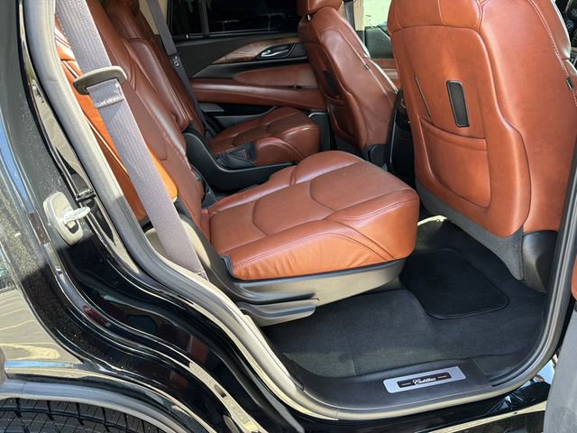 Used 2016 Cadillac Escalade Premium image 15