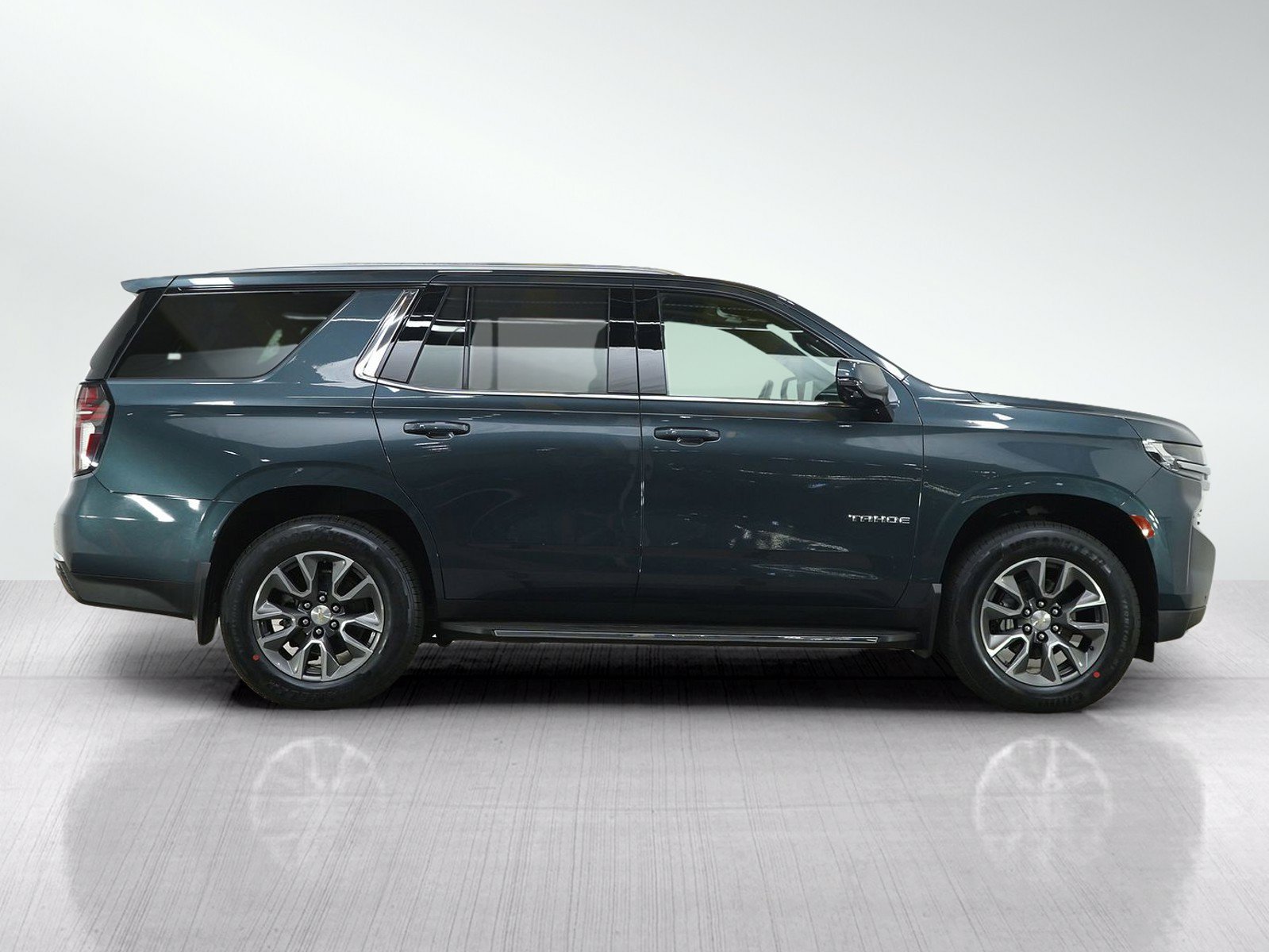 Used 2021 Chevrolet Tahoe LT w/ LT Signature Package AWD/4WD image 6