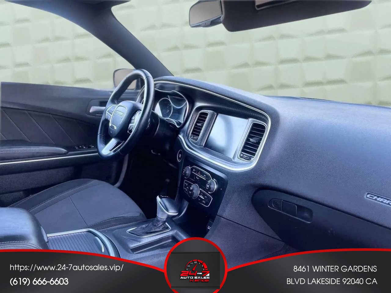 Used 2016 Dodge Charger SXT w/ Driver Confidence Group image 18