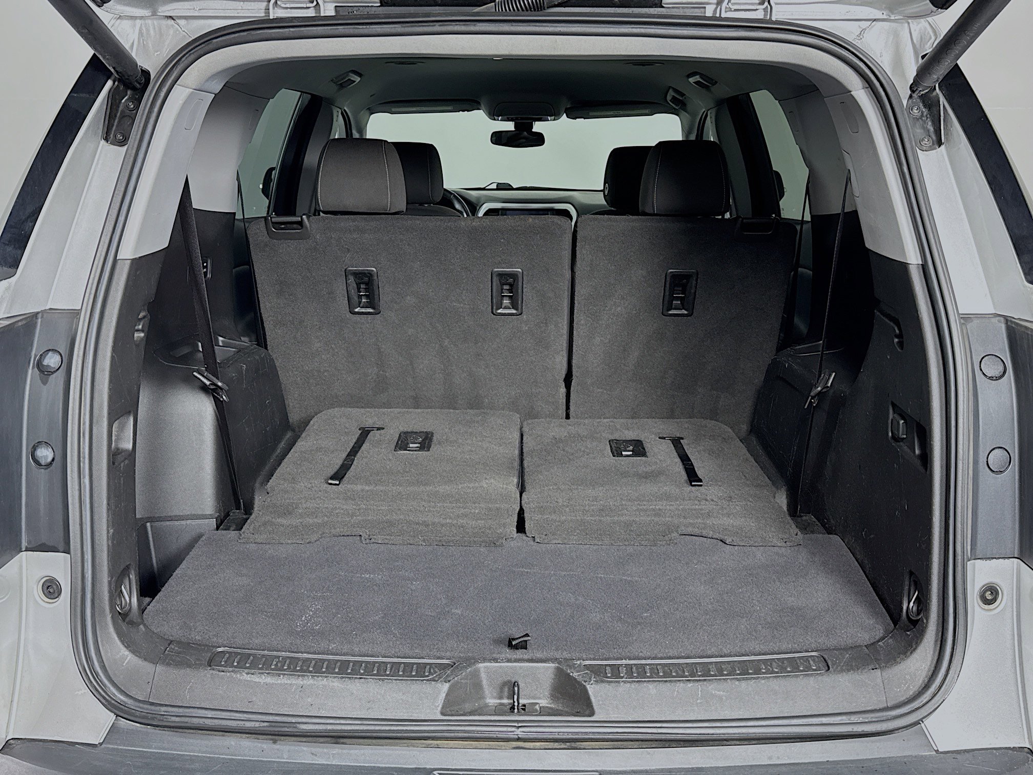 Used 2020 GMC Acadia SLE w/ Driver Convenience Package image 25