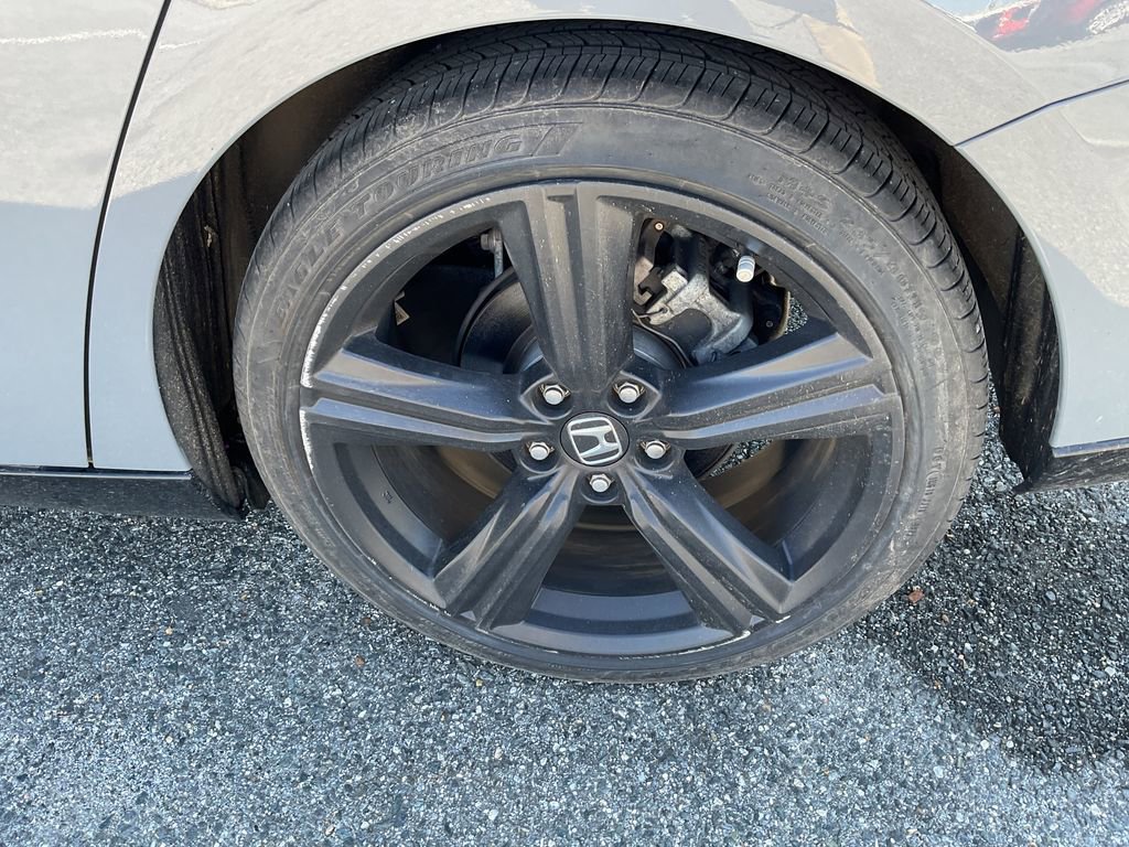 Used 2023 Honda Accord Sport image 6