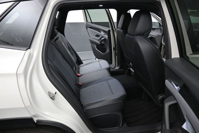 New 2026 Volkswagen Tiguan SE R-Line AWD/4WD image 13