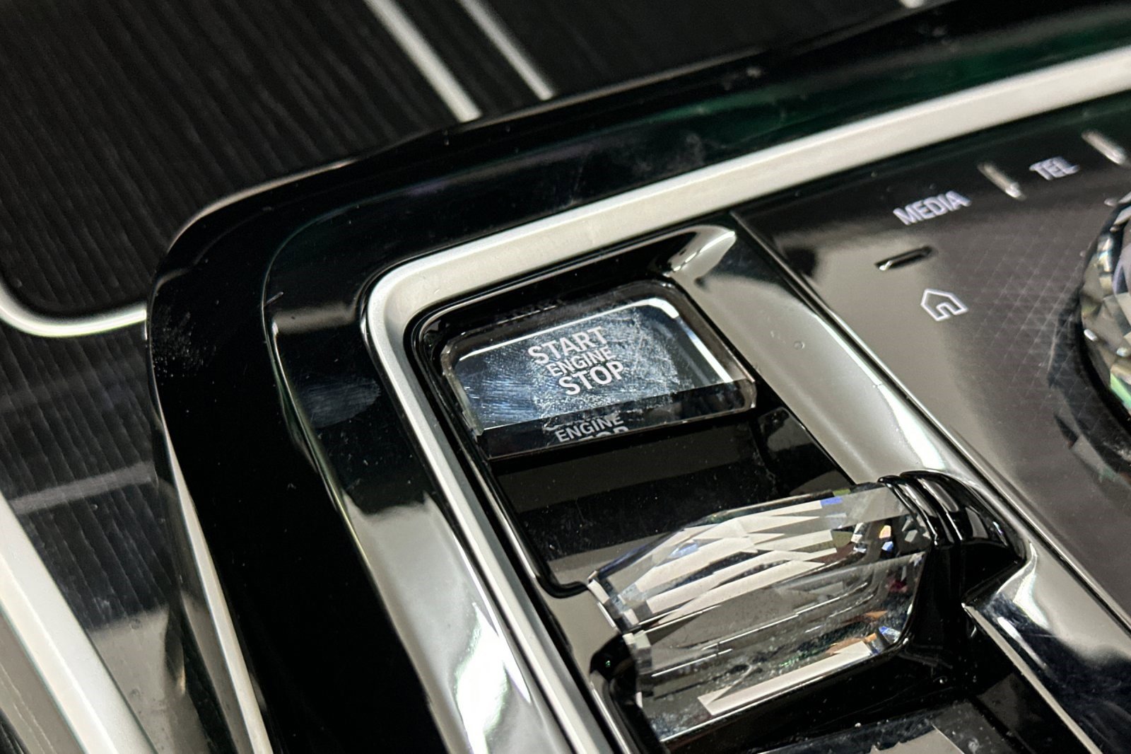 Certified 2023 BMW 740i w/ Executive Package RWD image 33