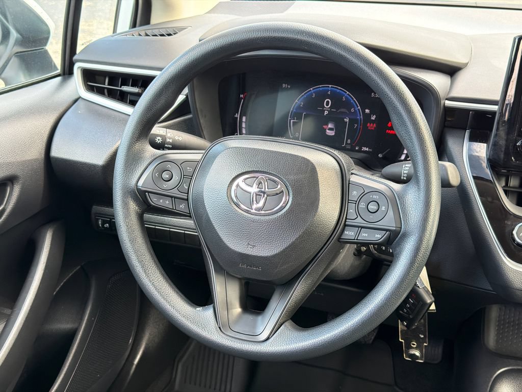 Used 2026 Toyota Corolla LE FWD image 28