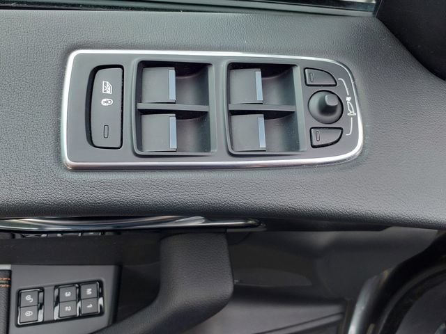 Used 2018 Jaguar F-PACE Prestige AWD/4WD image 15
