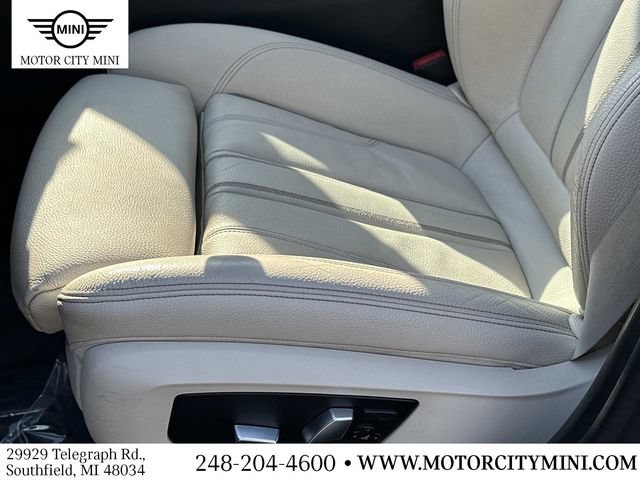 Used 2018 BMW 530e xDrive w/ Premium Package 2 AWD/4WD image 20