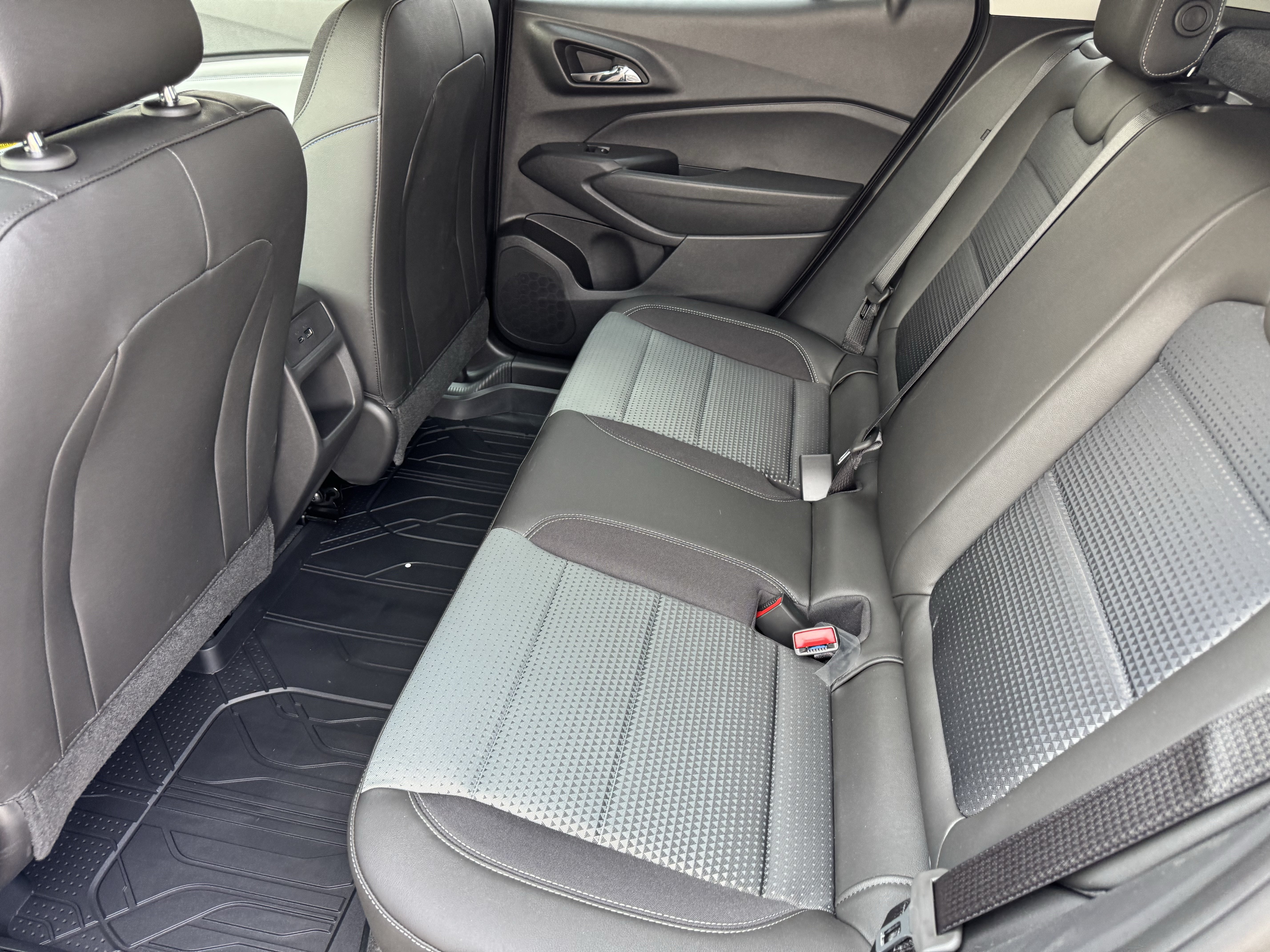 New 2026 Chevrolet Trax LT w/ Driver Confidence Package FWD image 16